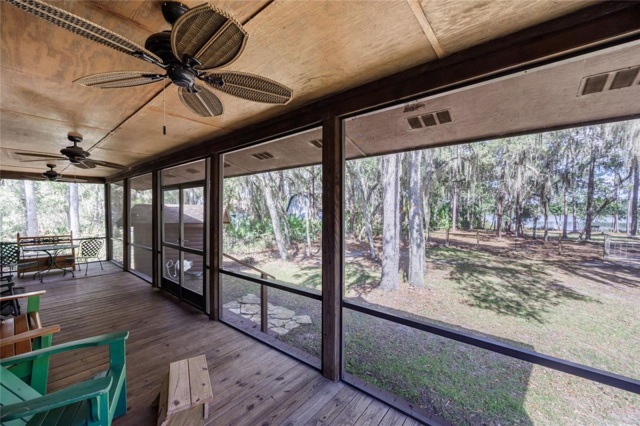 239 Riley Lake Drive, Hawthorne, FL 32640 Photo