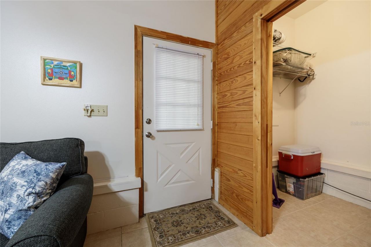 239 Riley Lake Drive, Hawthorne, FL 32640 Photo