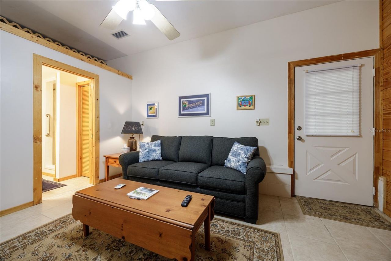 239 Riley Lake Drive, Hawthorne, FL 32640 Photo