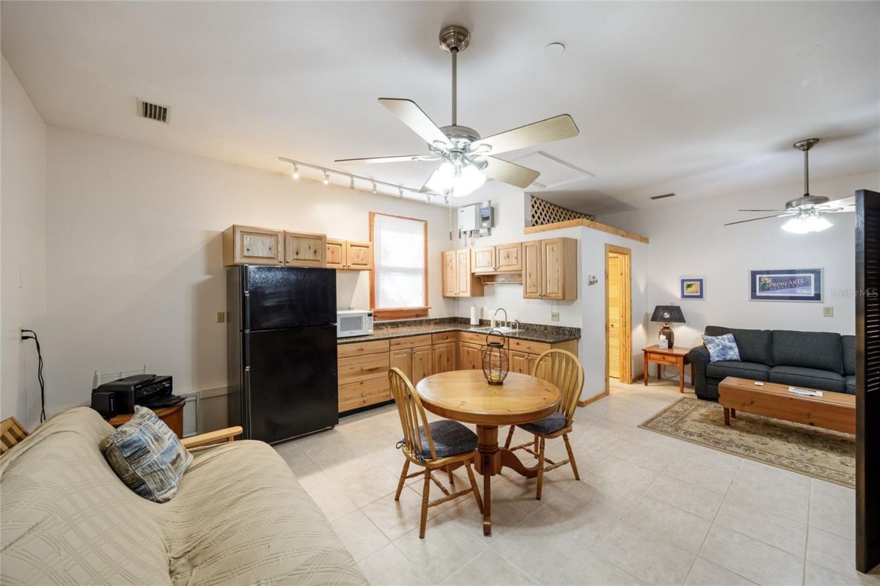 239 Riley Lake Drive, Hawthorne, FL 32640 Photo