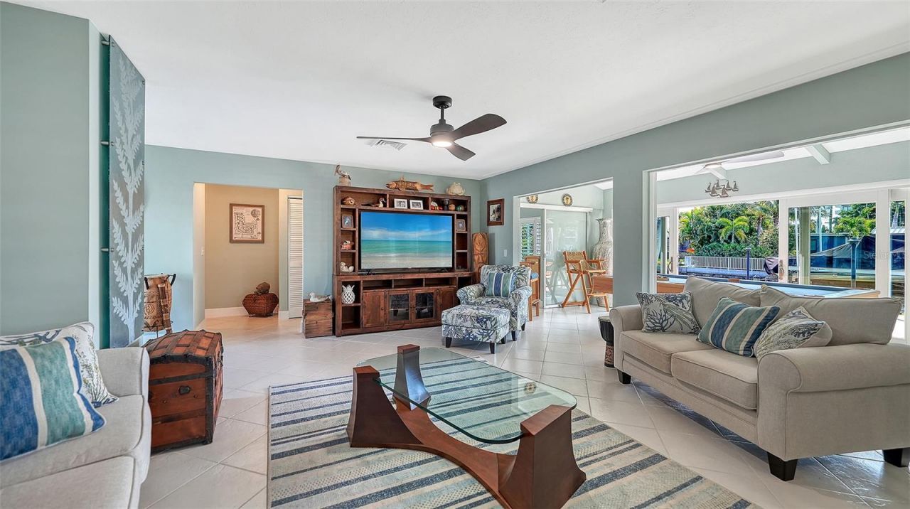 5569 Contento Drive, Sarasota, FL 34242 Photo