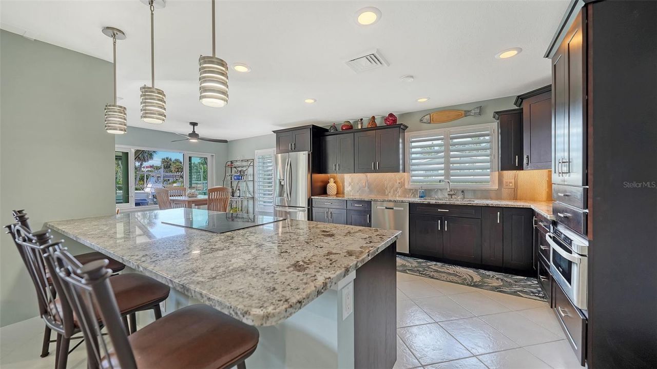 5569 Contento Drive, Sarasota, FL 34242 Photo