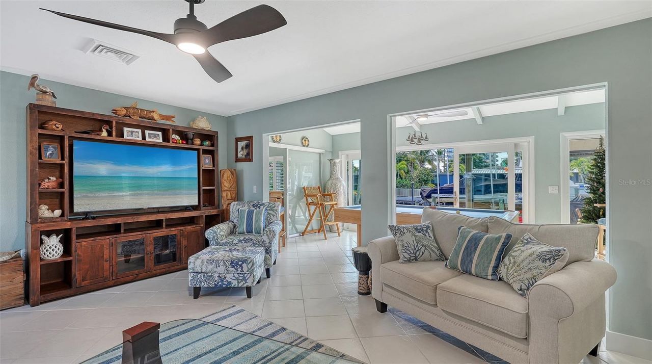 5569 Contento Drive, Sarasota, FL 34242 Photo