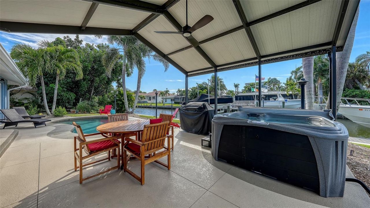 5569 Contento Drive, Sarasota, FL 34242 Photo