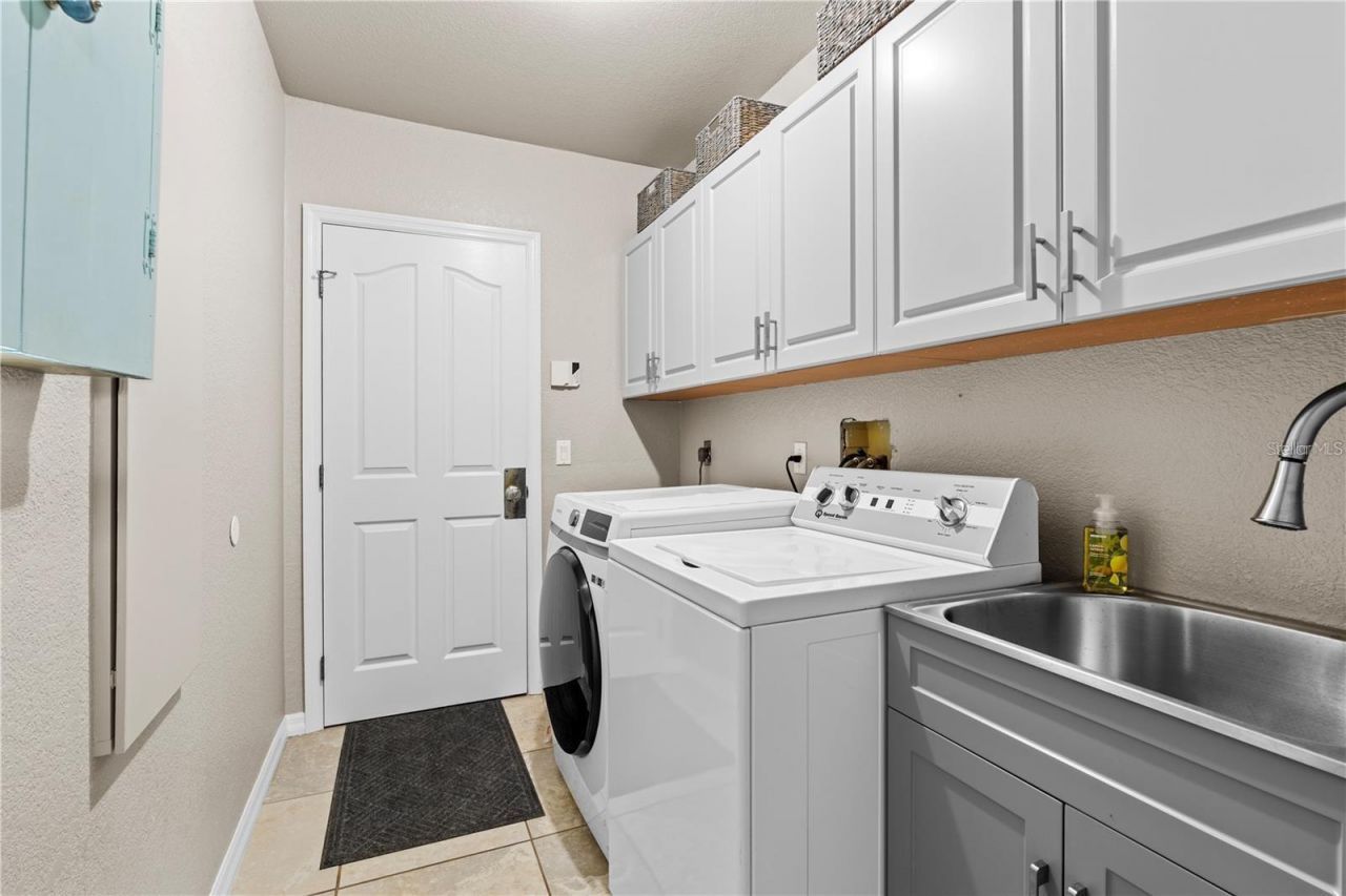 384 Viedma Street, Punta Gorda, FL 33983 Photo
