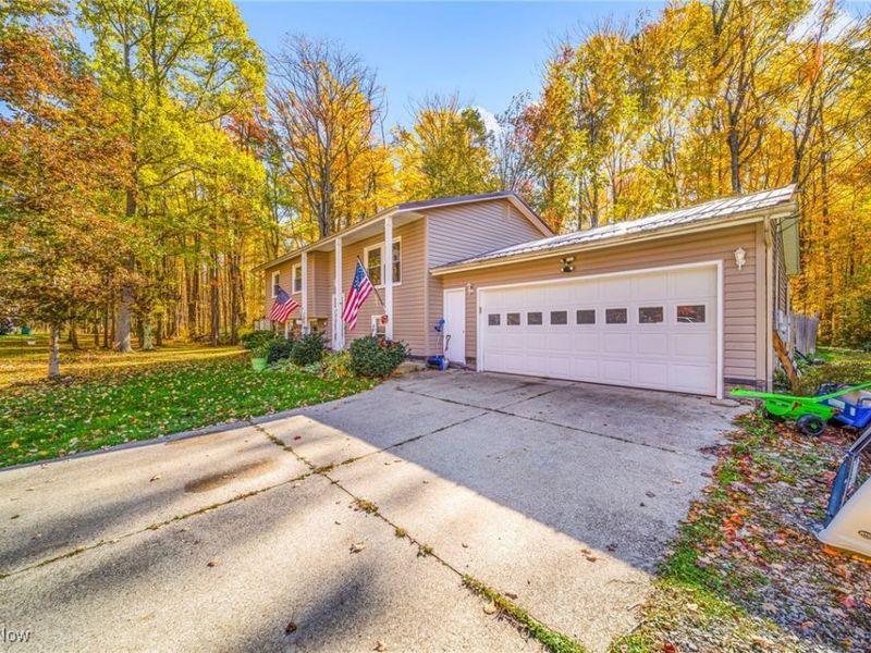 7435 Glenwood Road, Conneaut, OH 44030 Photo 3