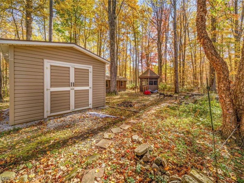 7435 Glenwood Road, Conneaut, OH 44030 Photo 41