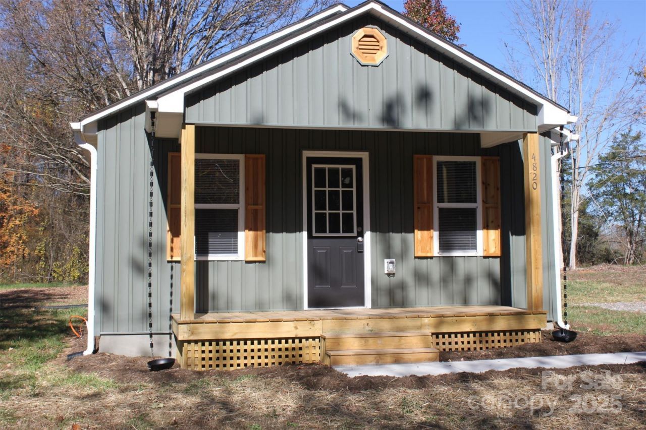 4820 Loff Street, Jonesville, NC 28642 Main Photo