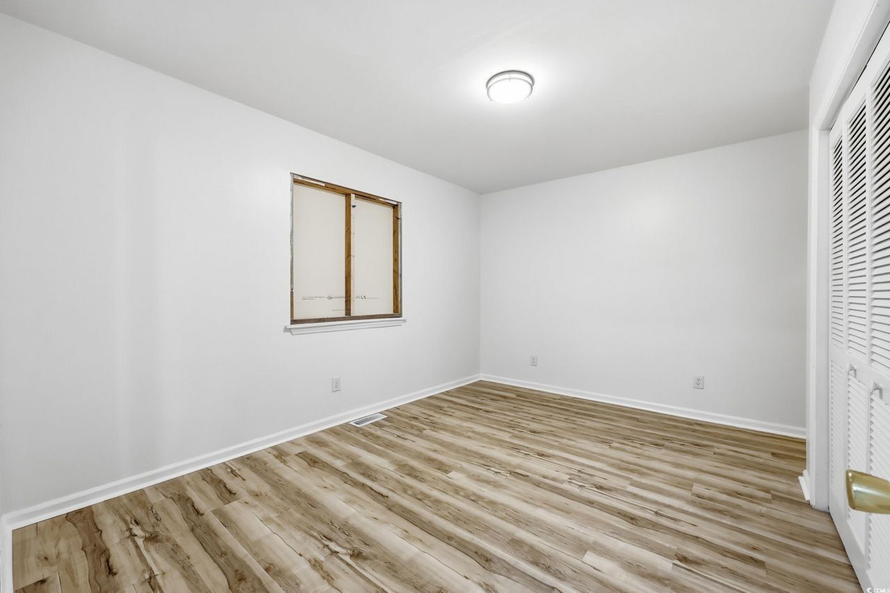 712 Dogwood Dr. S Photo 11