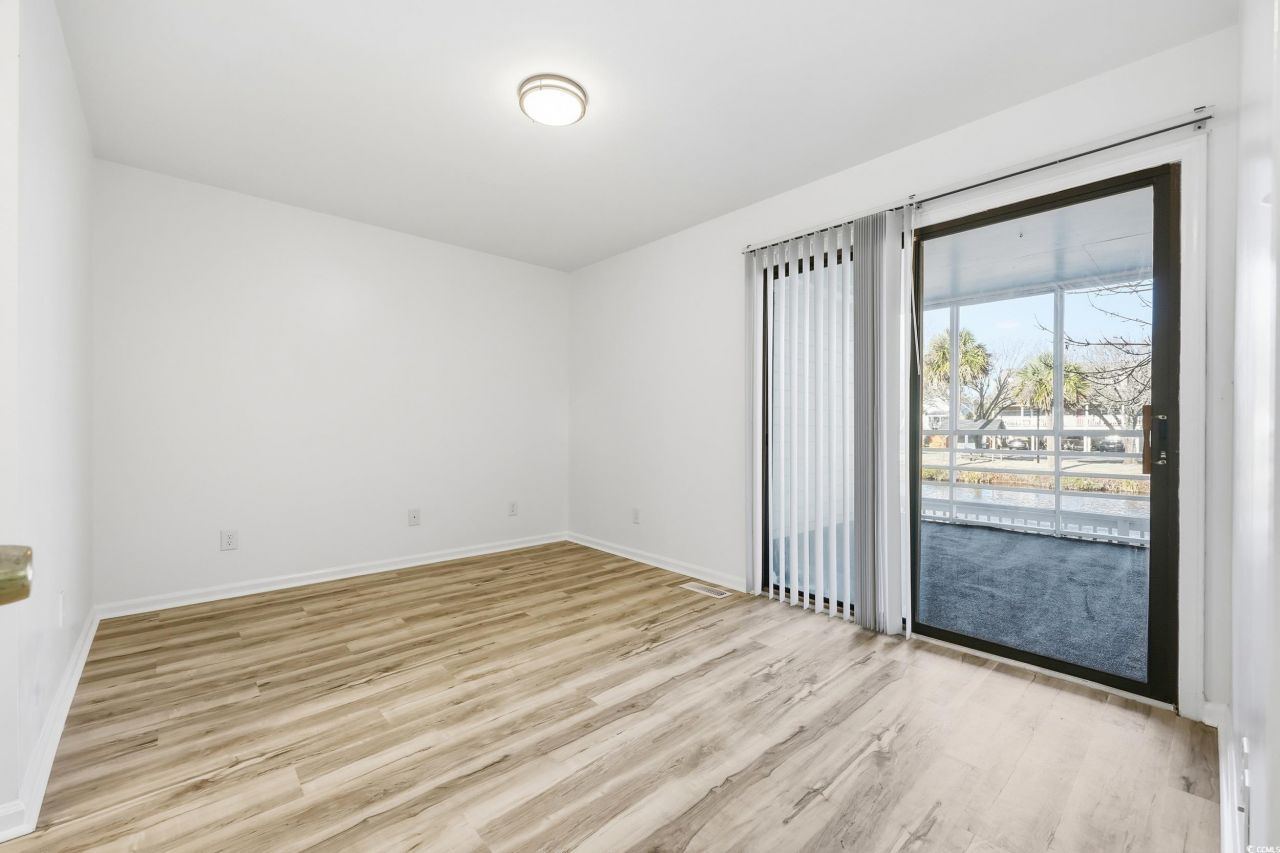 712 Dogwood Dr. S Photo 15