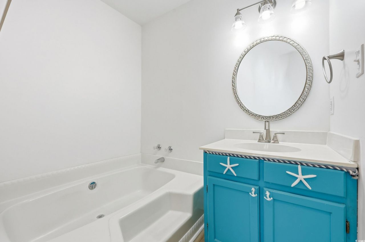 712 Dogwood Dr. S Photo 19