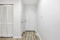 712 Dogwood Dr. S photo 4