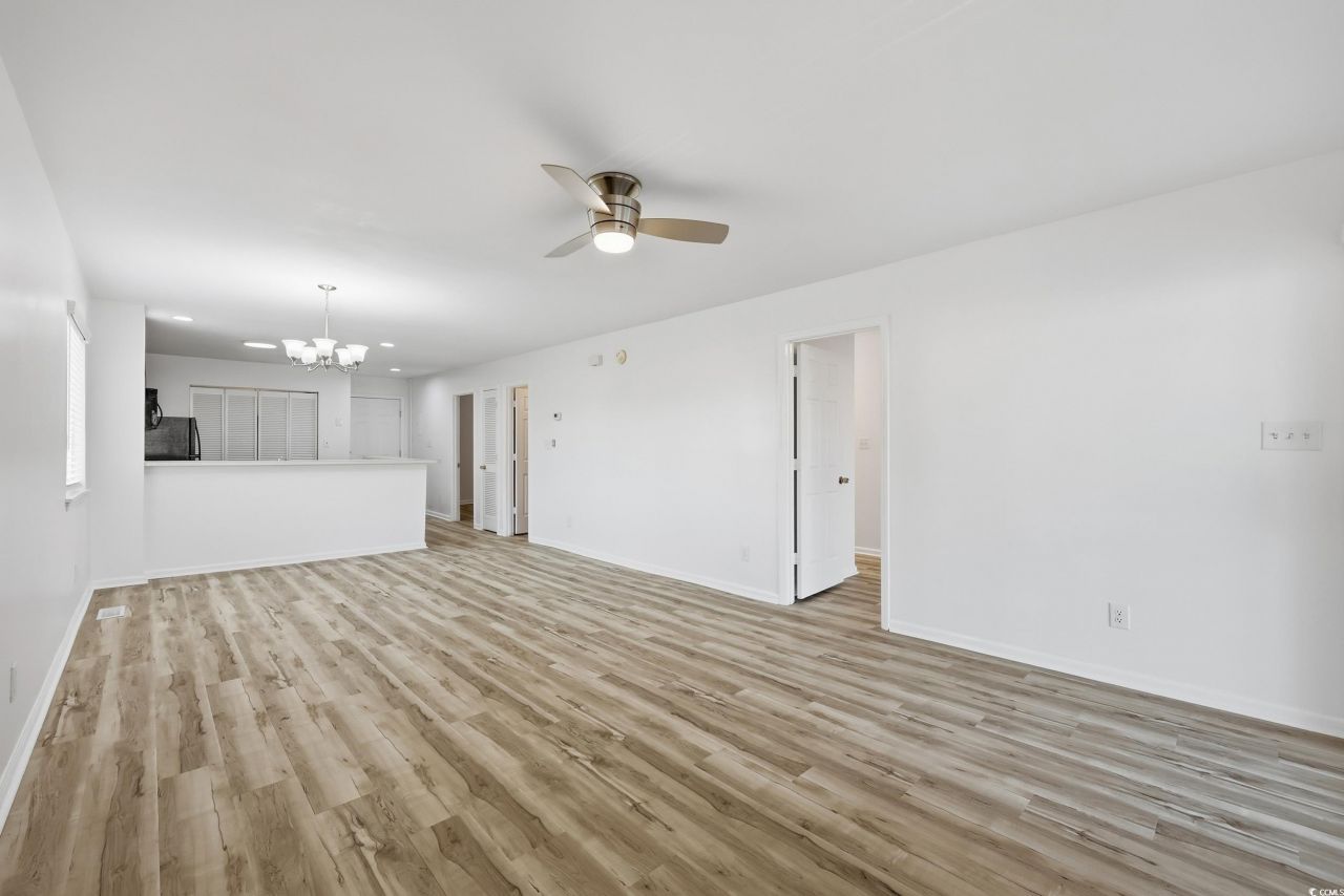 712 Dogwood Dr. S Photo 9