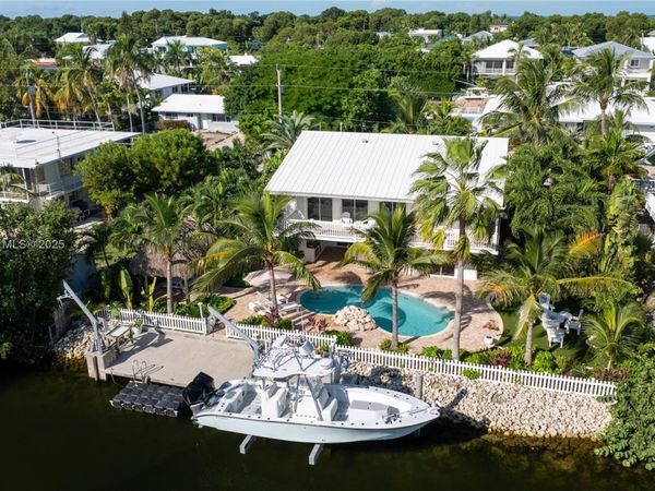 240 Mohawk St, Islamorada, FL 33070