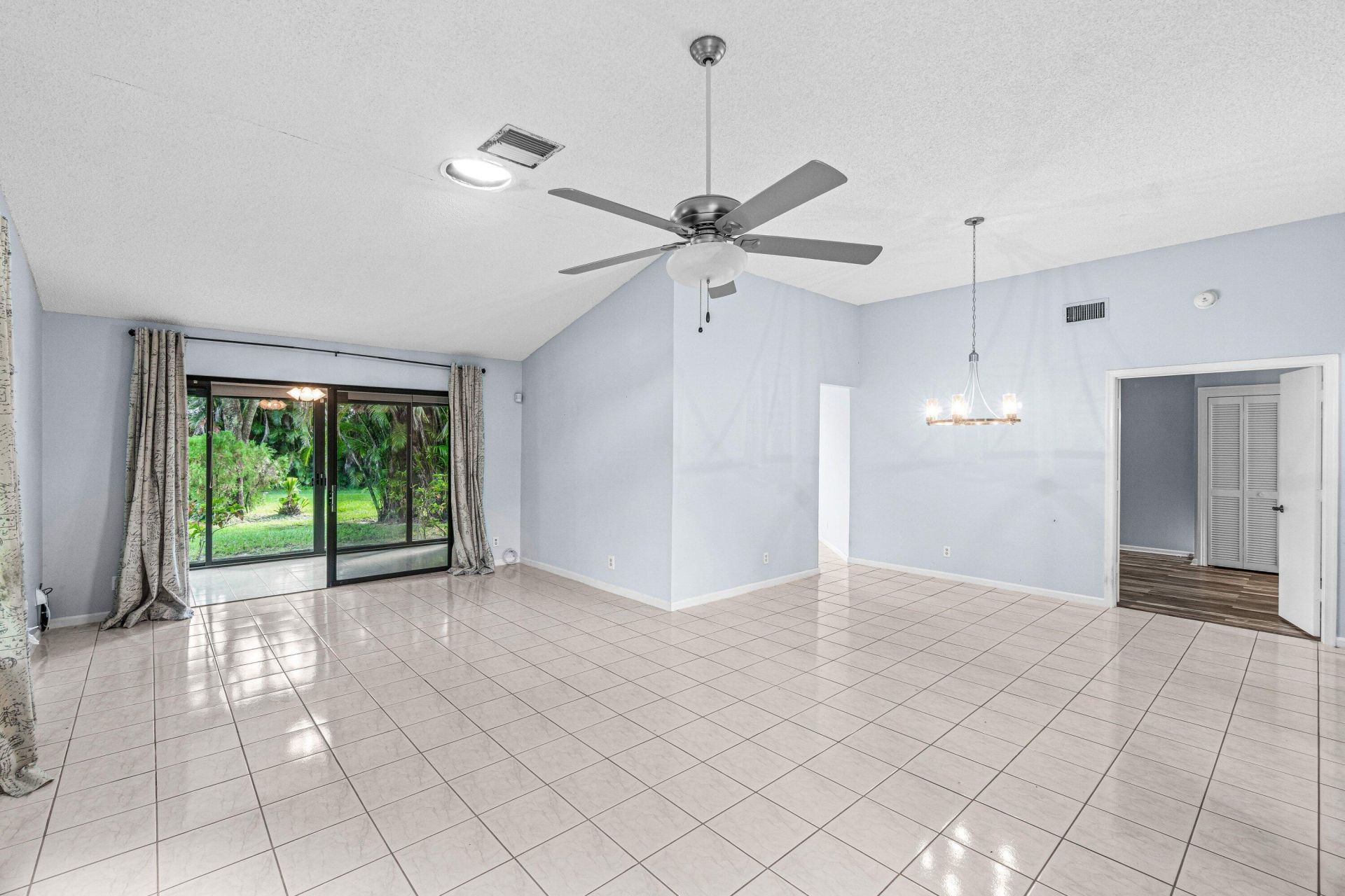 10173 Chestwood Road, Boynton Beach, FL 33437 Photo