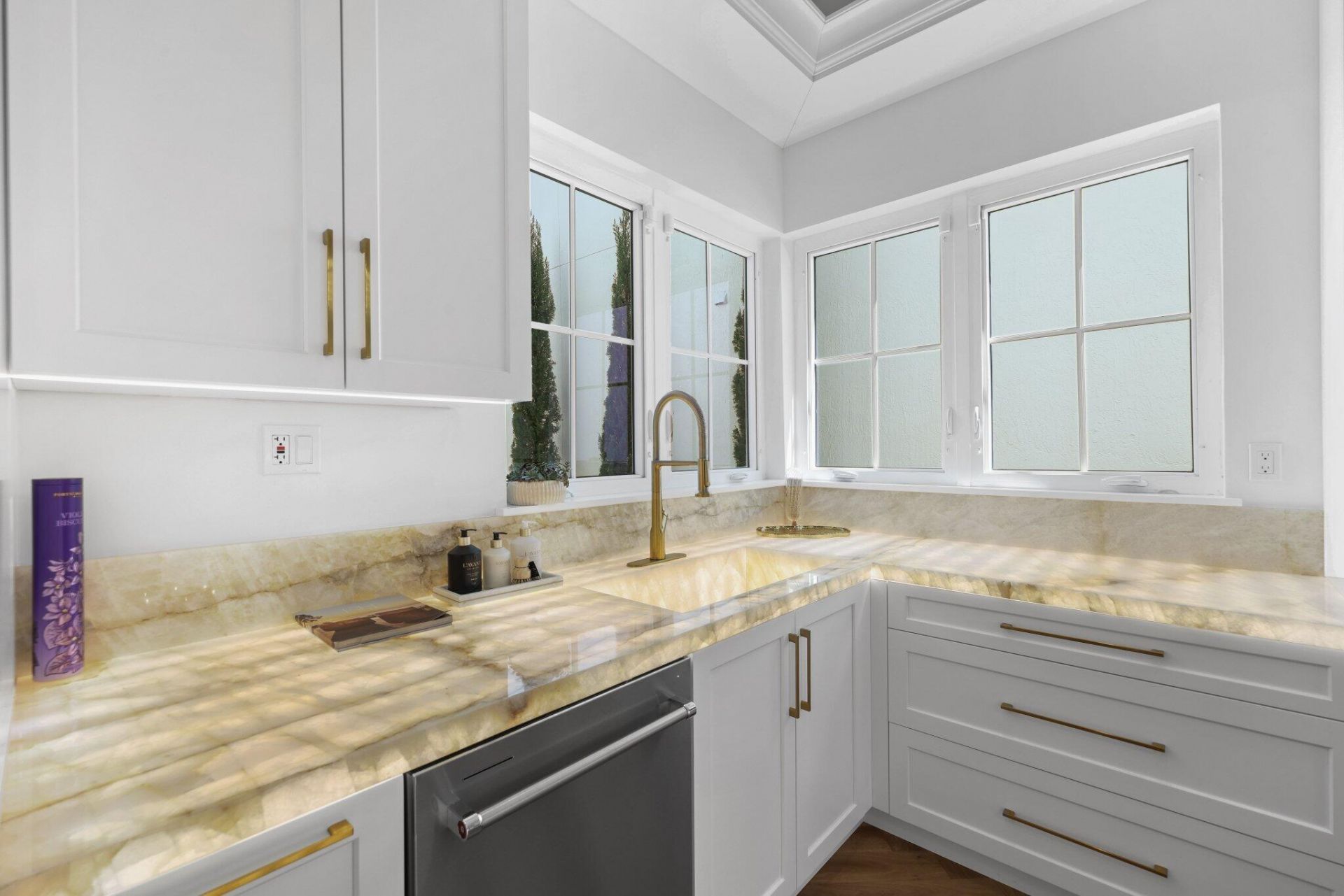 340 E Royal Palm Road, Boca Raton, FL 33432 Photo