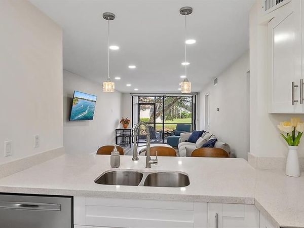 6928 Briarlake, Unit 102, Palm Beach Gardens, FL 33418