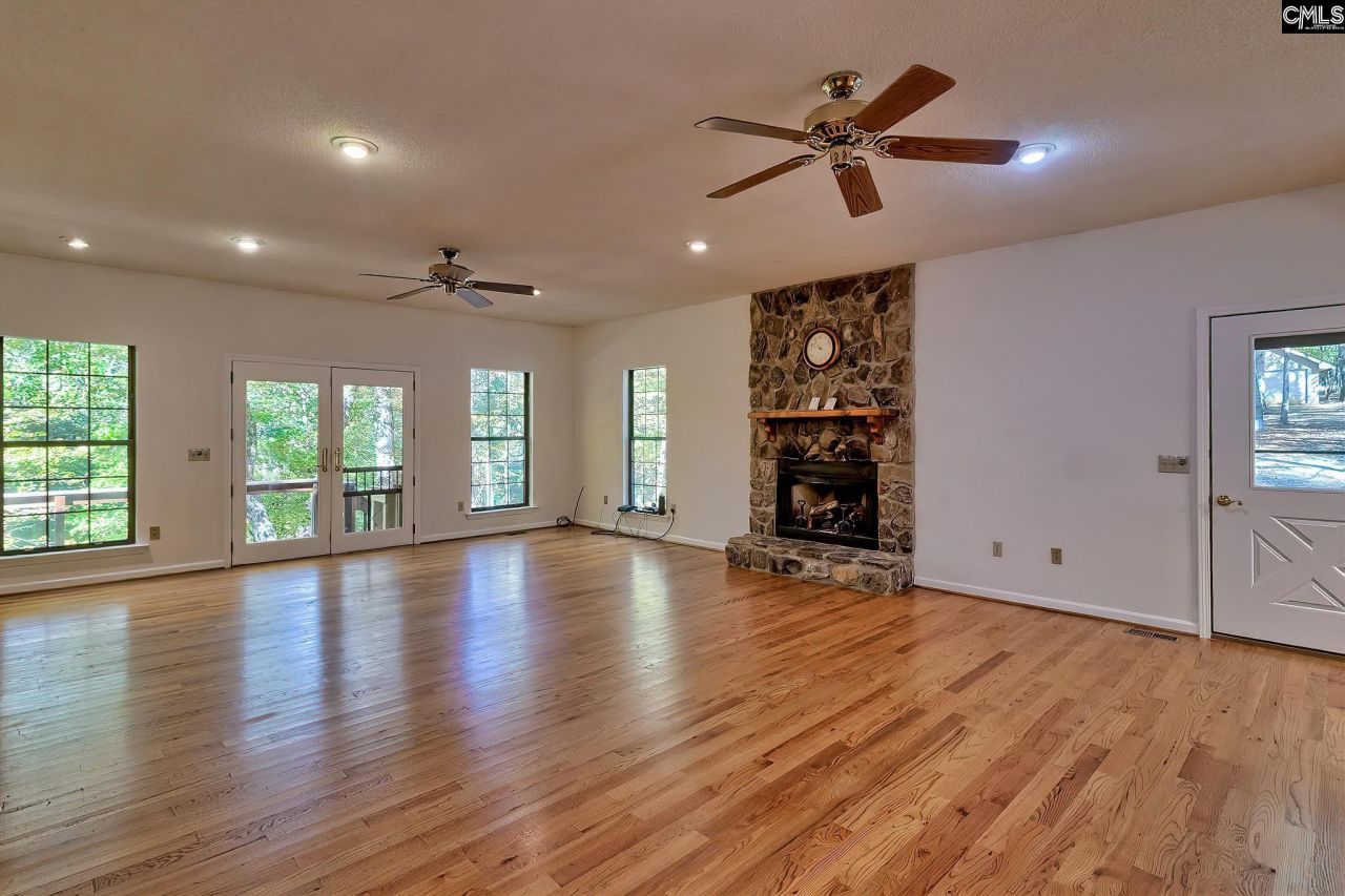 230 Cedar Shoals Way Photo 6