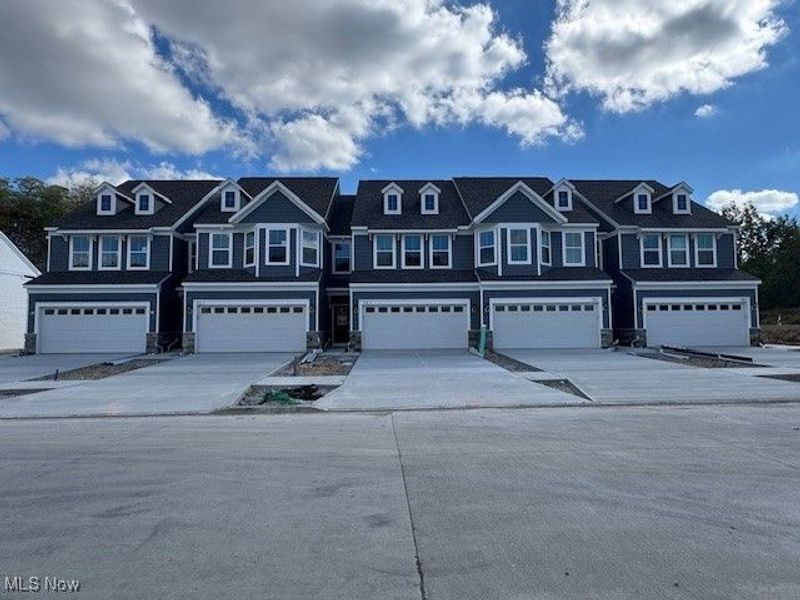 950-3 Memory Lane, Aurora, OH 44202 Photo 2