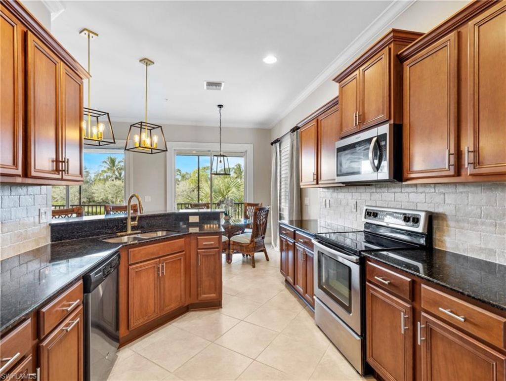 12894 New Market St, Unit 202, Fort Myers, FL 33913 Photo