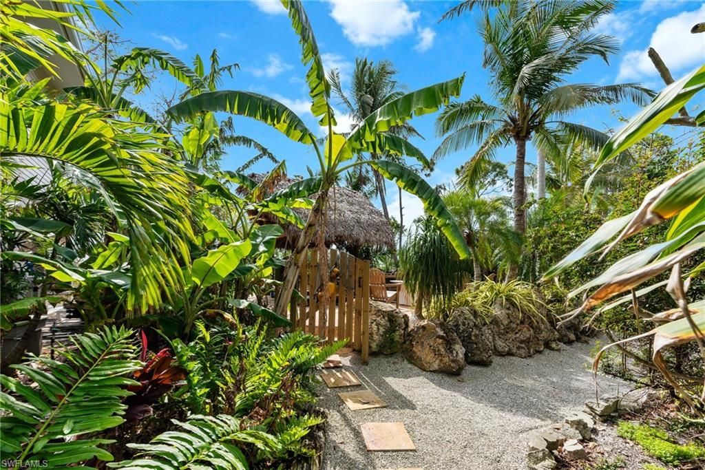 7377 Pineland Rd, Bokeelia, FL 33922 Photo