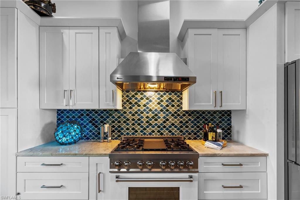 7377 Pineland Rd, Bokeelia, FL 33922 Photo