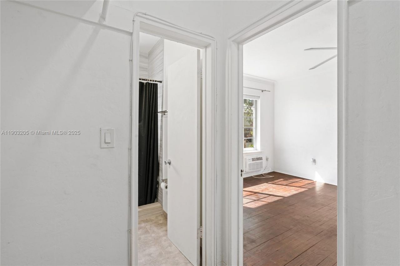 1611 Euclid Ave, Unit 10, Miami Beach, FL 33139 Photo