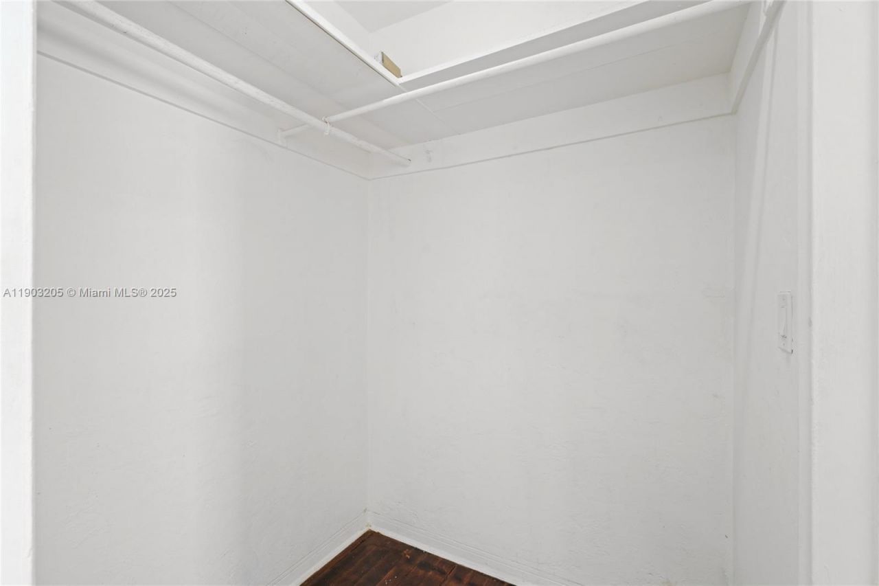 1611 Euclid Ave, Unit 10, Miami Beach, FL 33139 Photo