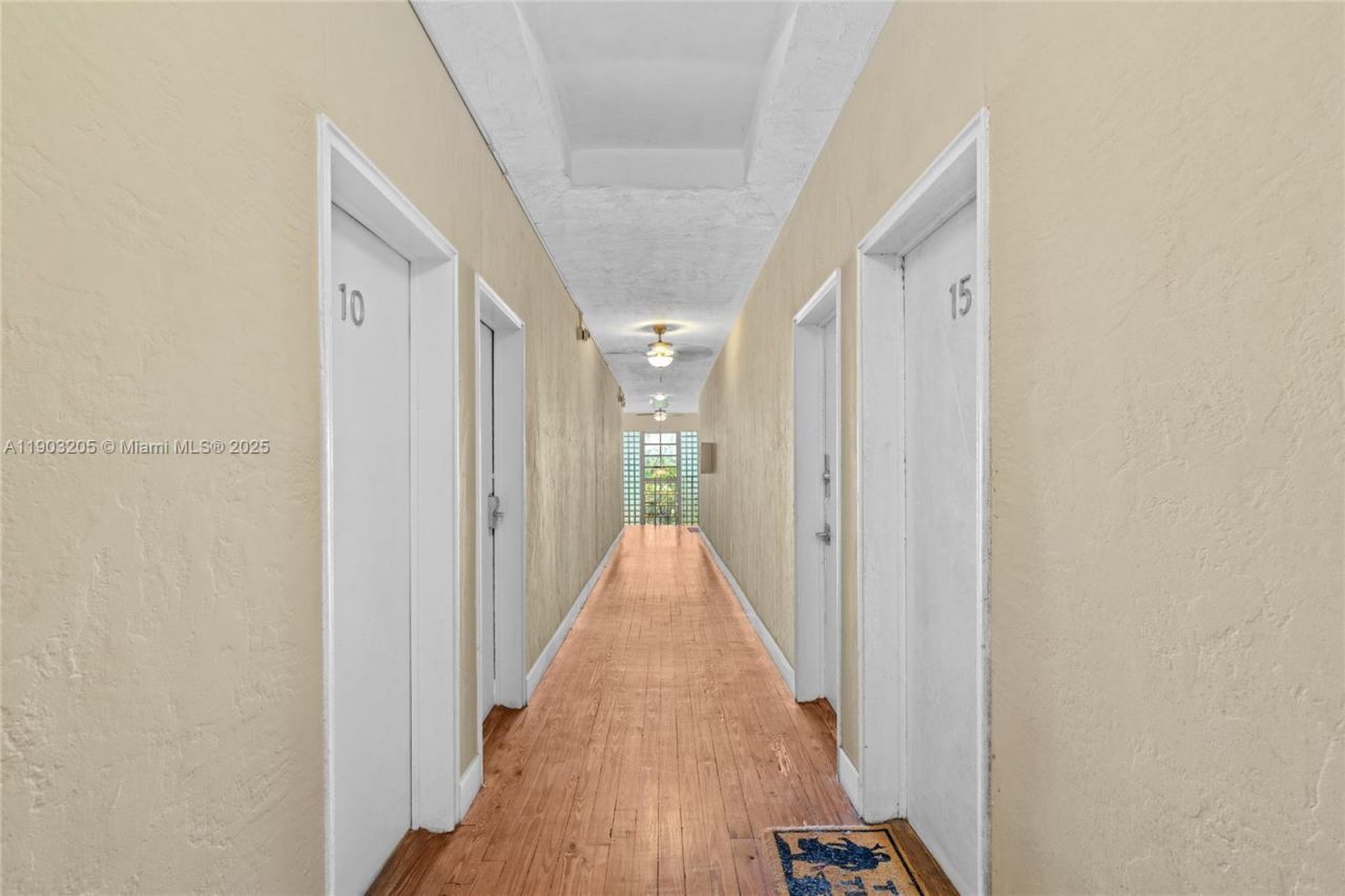 1611 Euclid Ave, Unit 10, Miami Beach, FL 33139 Photo