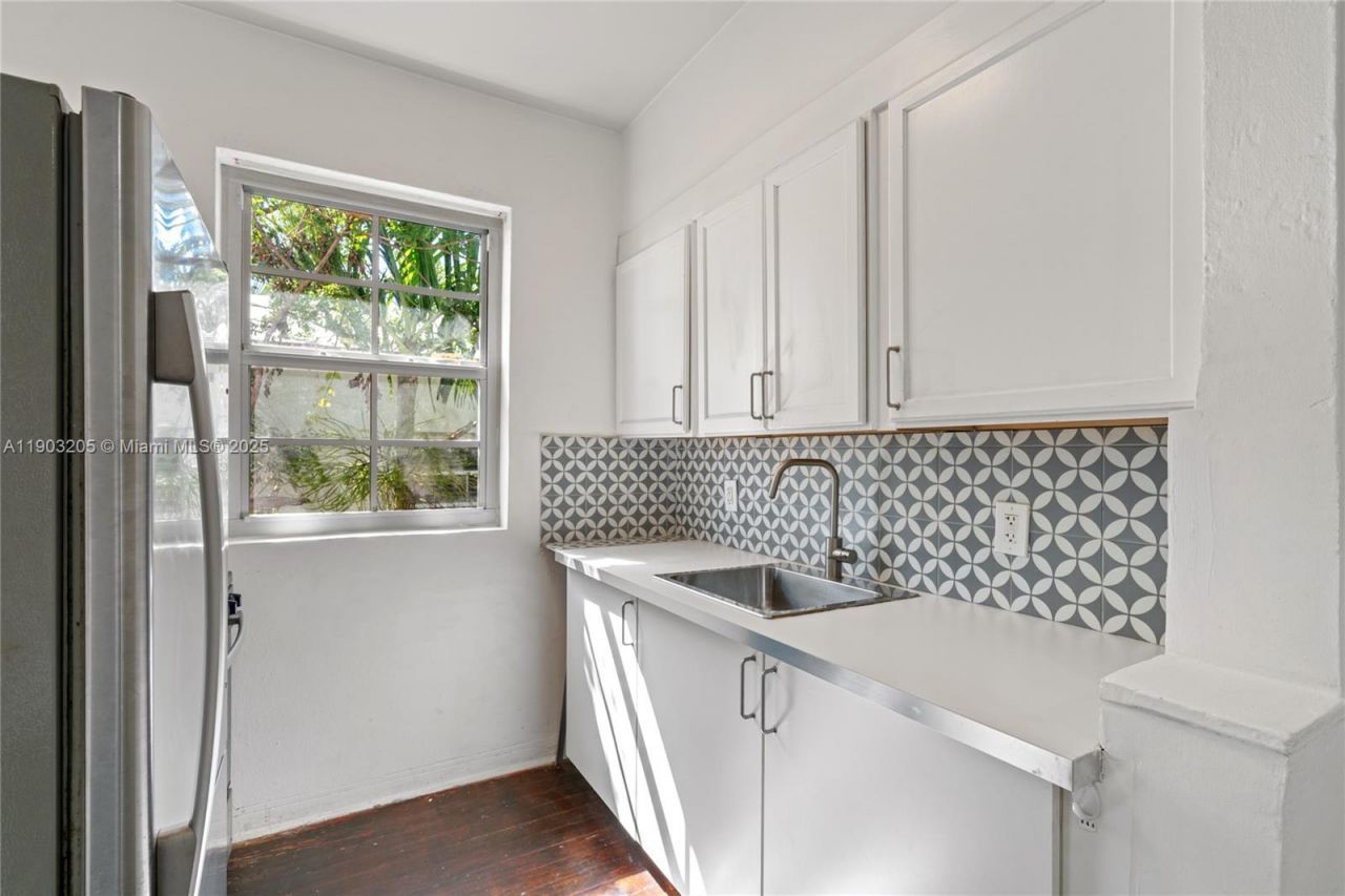 1611 Euclid Ave, Unit 10, Miami Beach, FL 33139 Photo