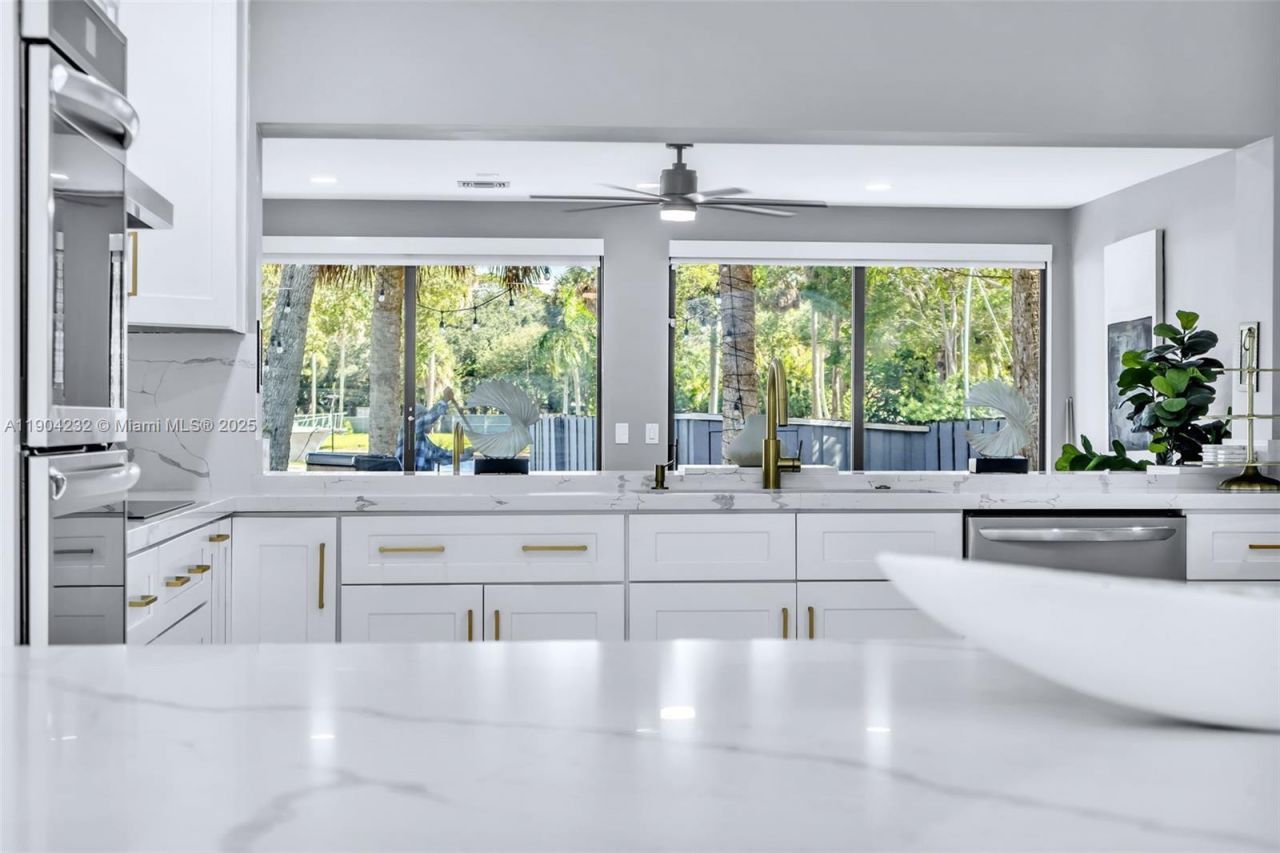 1030 SW 14th Ter, Fort Lauderdale, FL 33312 Photo