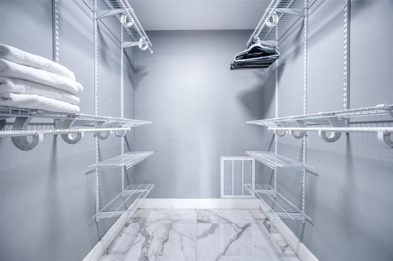 1030 SW 14th Ter, Fort Lauderdale, FL 33312 Photo