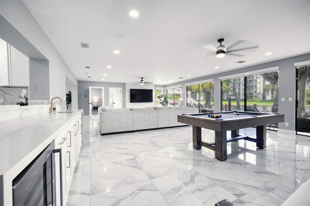 1030 SW 14th Ter, Fort Lauderdale, FL 33312 Photo