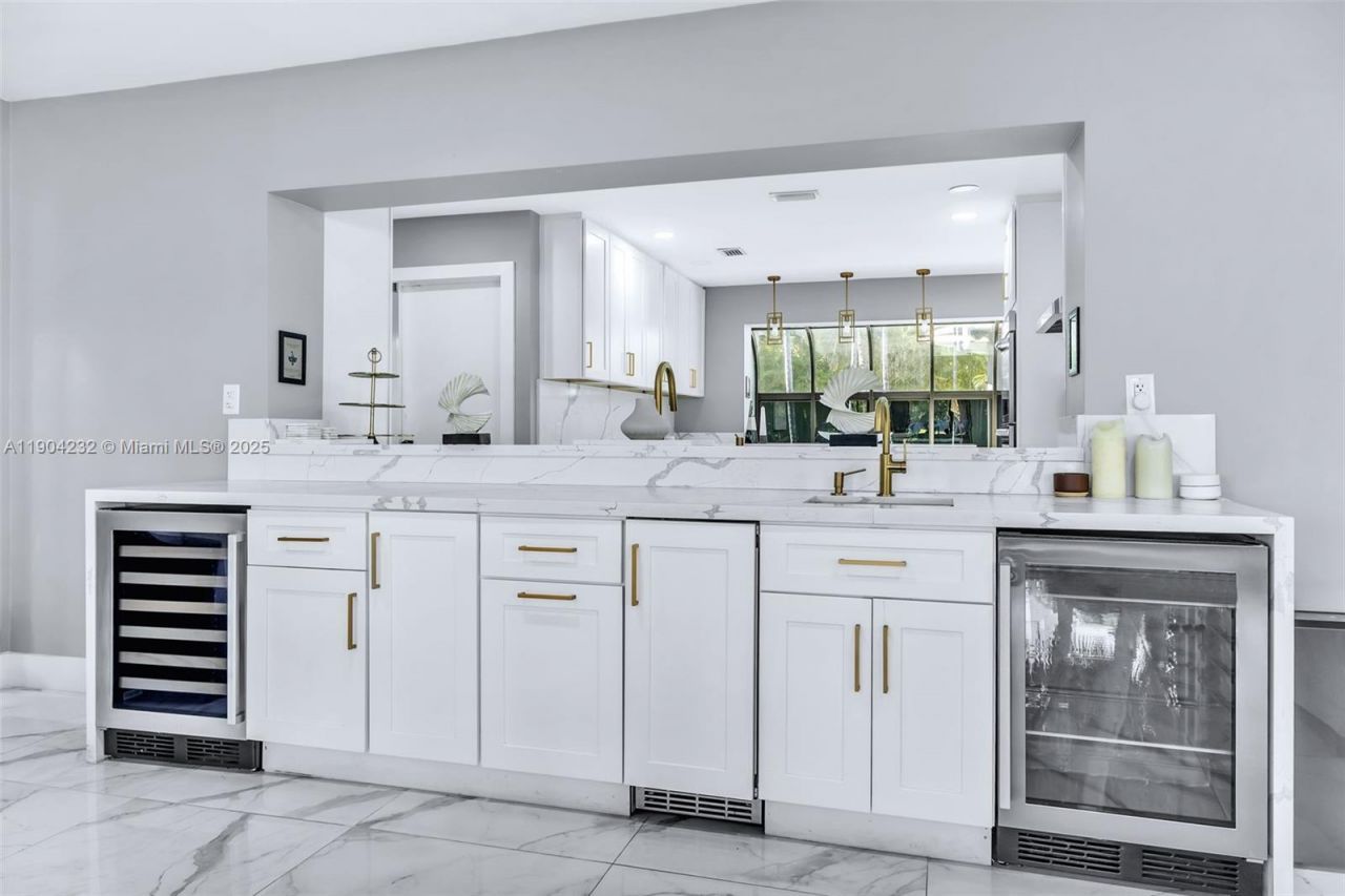 1030 SW 14th Ter, Fort Lauderdale, FL 33312 Photo