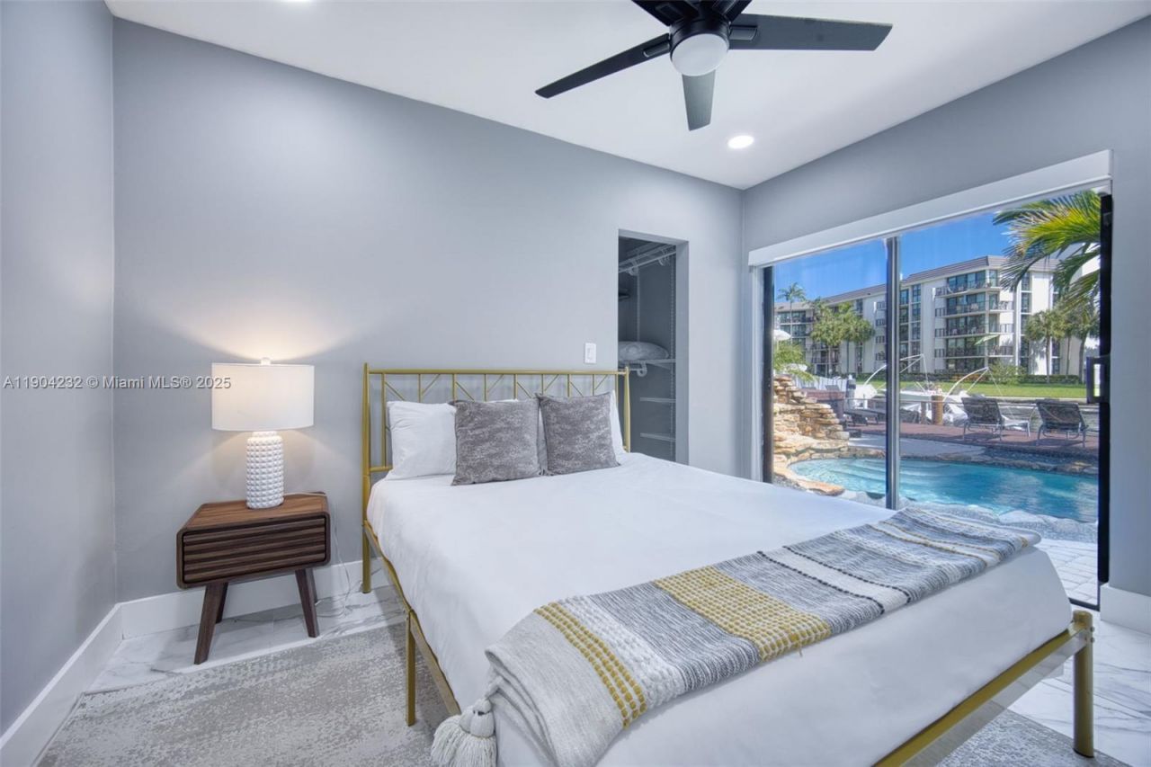 1030 SW 14th Ter, Fort Lauderdale, FL 33312 Photo