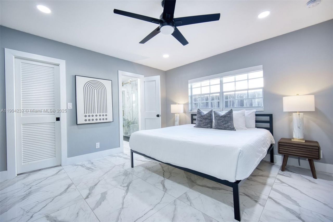 1030 SW 14th Ter, Fort Lauderdale, FL 33312 Photo