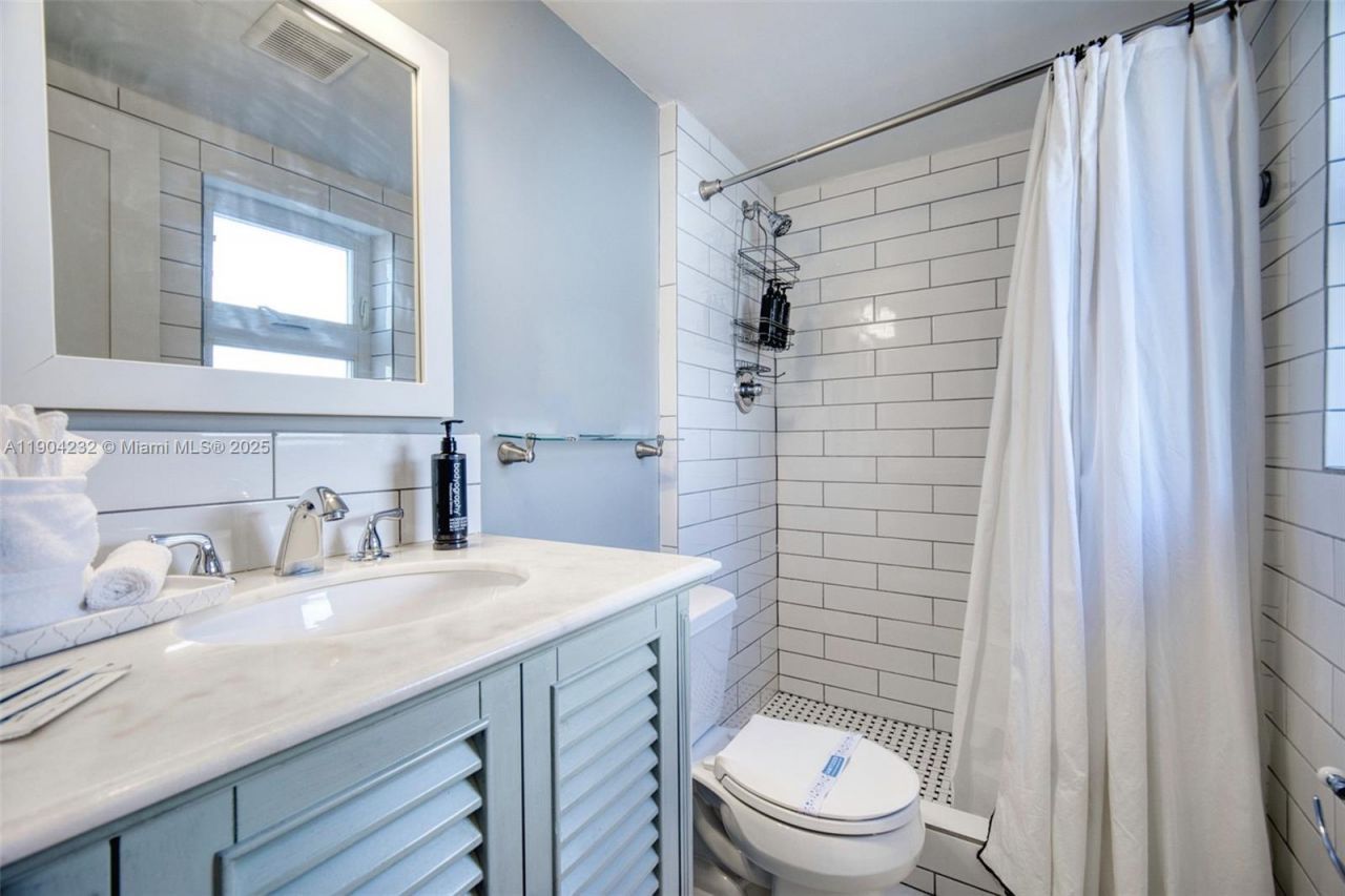 1030 SW 14th Ter, Fort Lauderdale, FL 33312 Photo