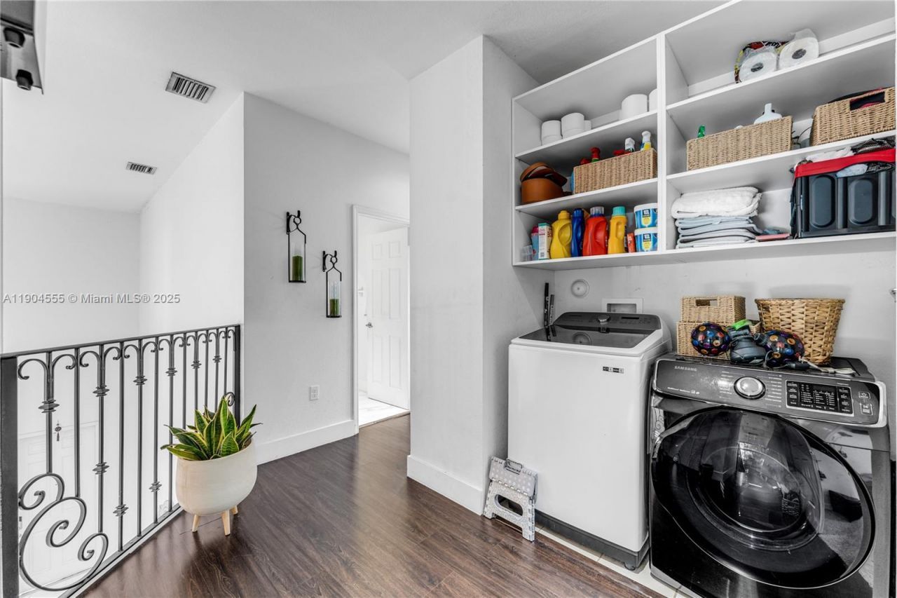 655 SE 37th Ter, Homestead, FL 33033 Photo