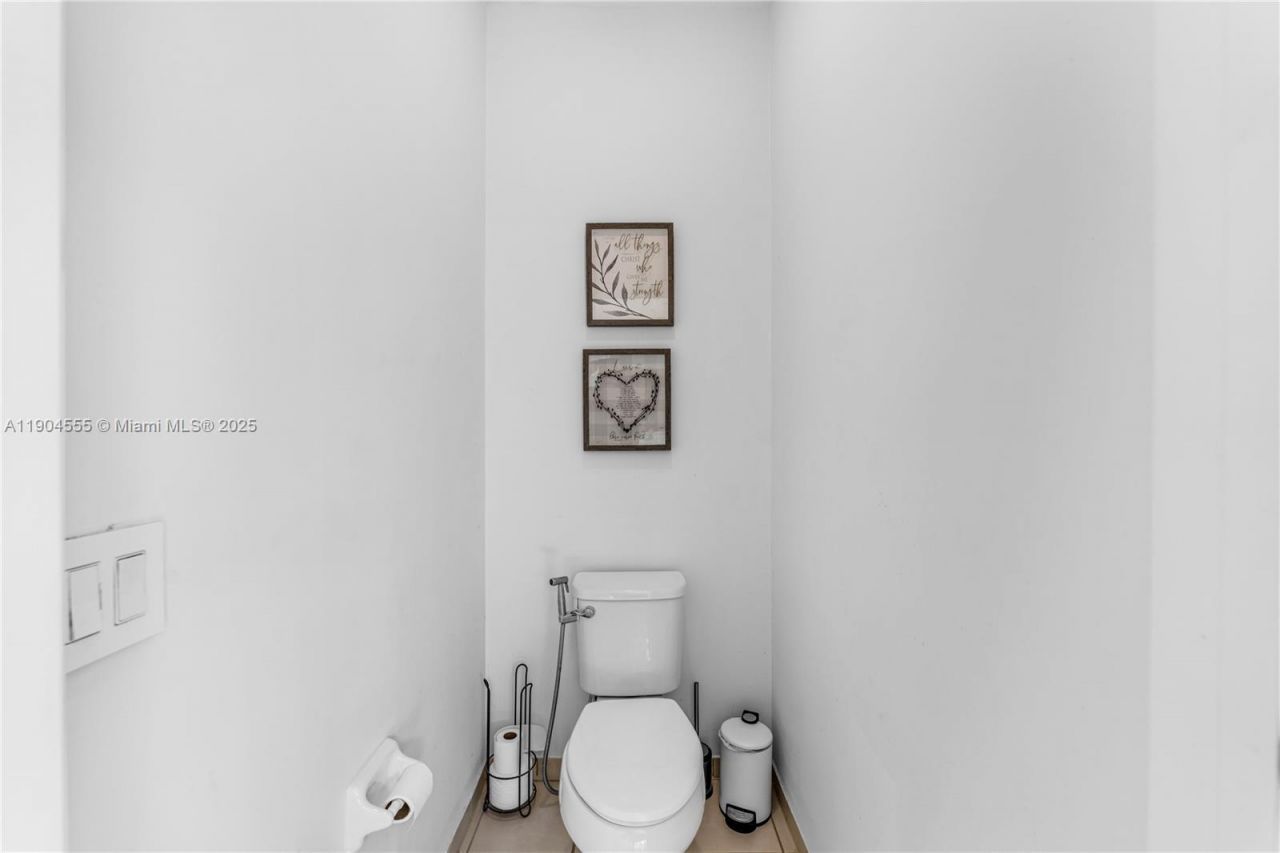 655 SE 37th Ter, Homestead, FL 33033 Photo