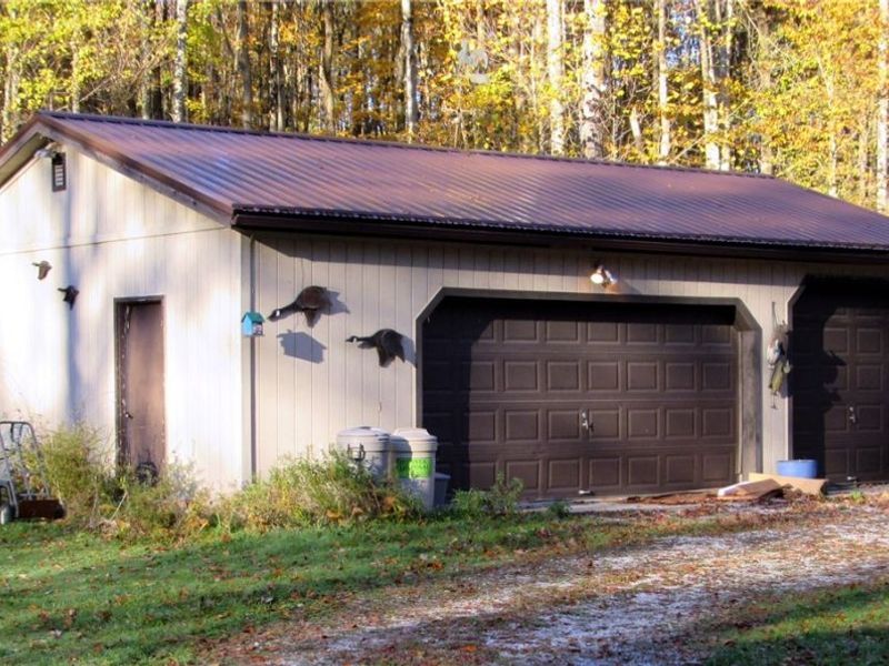 4902 Leslie Road, Rock Creek, OH 44084 Photo 2