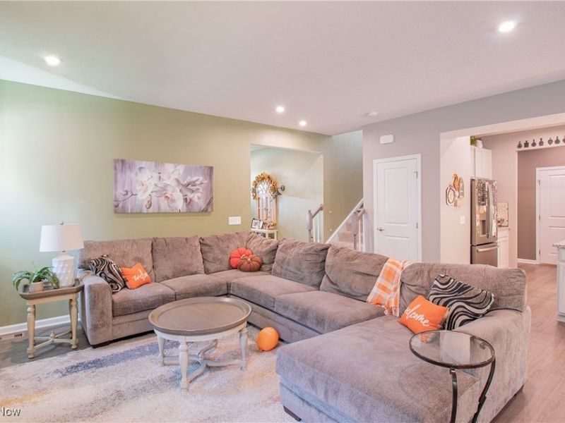 131 Wanda Court, Kent, OH 44240 Photo 6