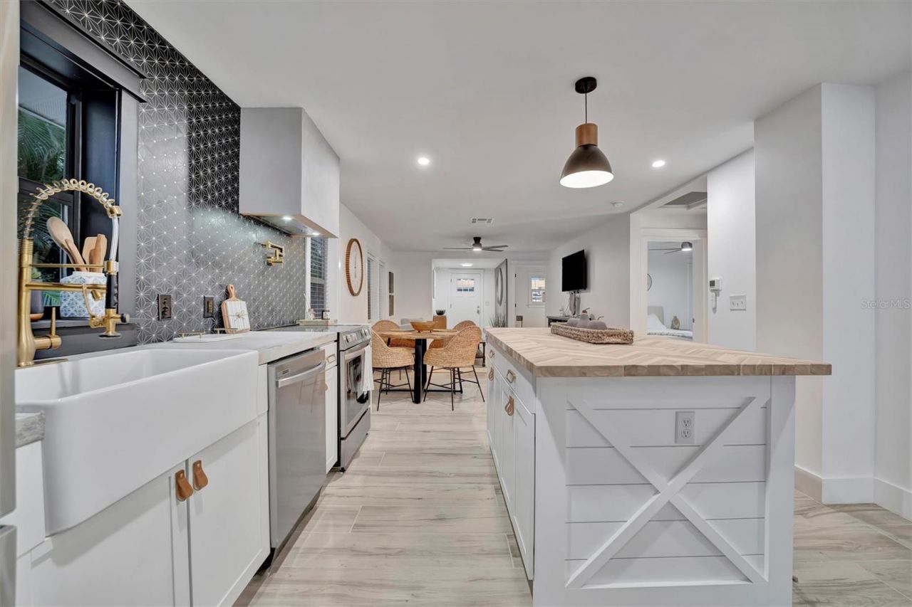 2713 4th Avenue W, Bradenton, FL 34205 Photo