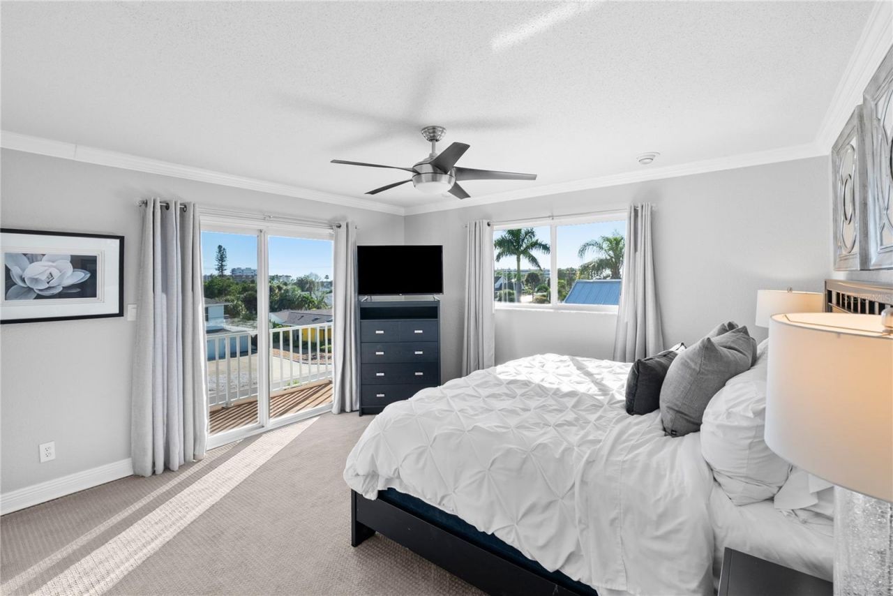 255 46th Avenue, Saint Pete Beach, FL 33706 Photo