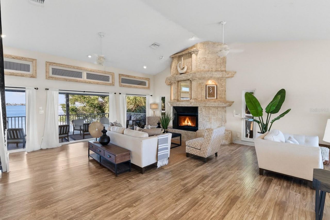 255 46th Avenue, Saint Pete Beach, FL 33706 Photo