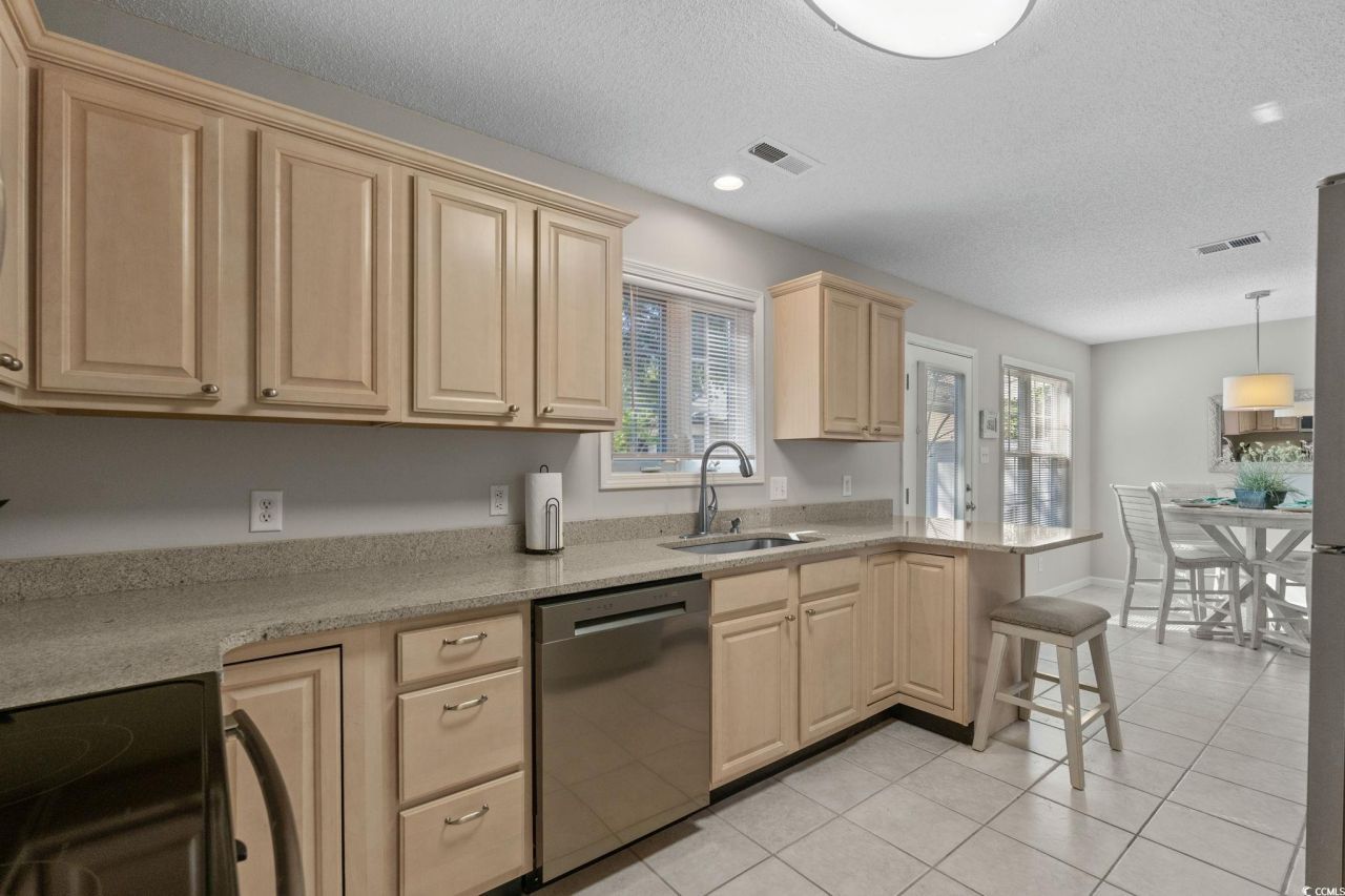 829 9th Ave. S Photo 17