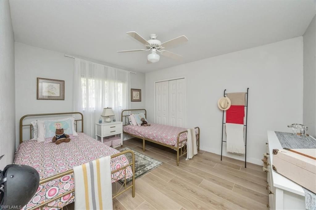 361 9th St Nw, Naples, FL 34120 Photo