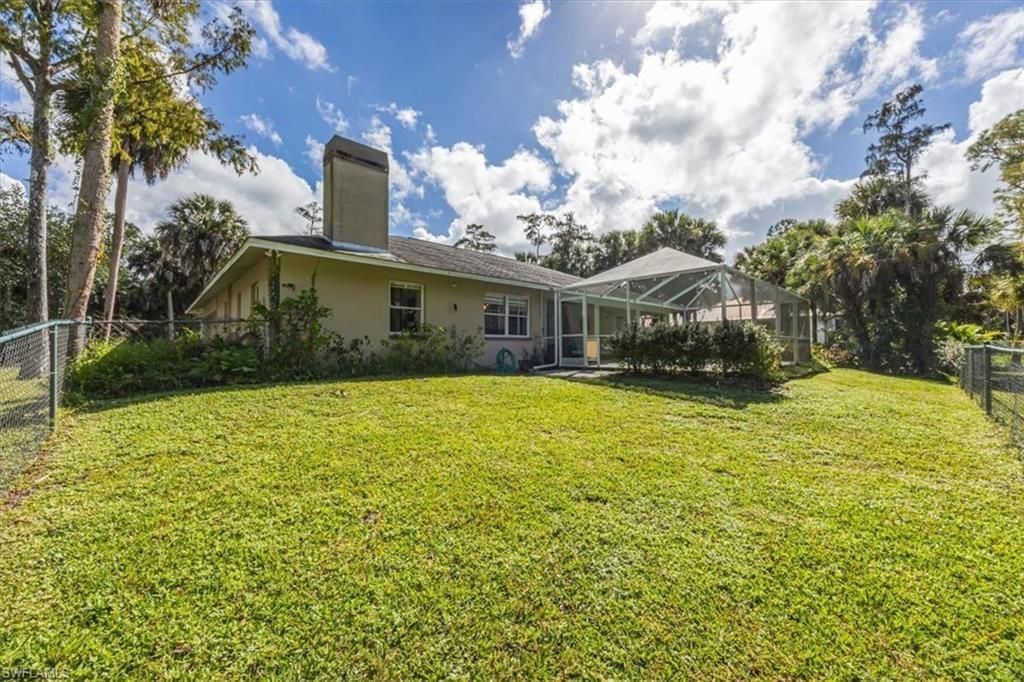 361 9th St Nw, Naples, FL 34120 Photo