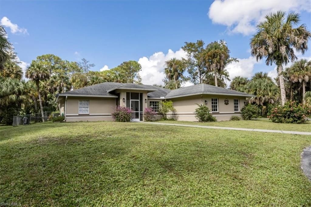 361 9th St Nw, Naples, FL 34120 Photo