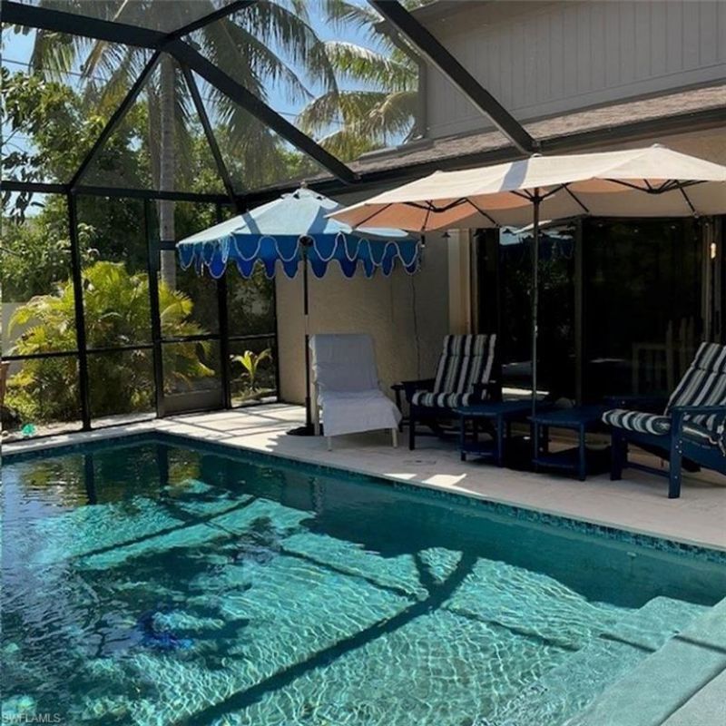 882 Bluebird St, Naples, FL 34104 Photo