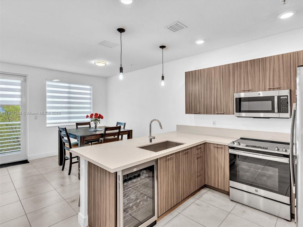 6410 NW 102nd Path, Unit 302, Doral, FL 33178 Photo